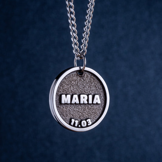 Name pendant with date of birth