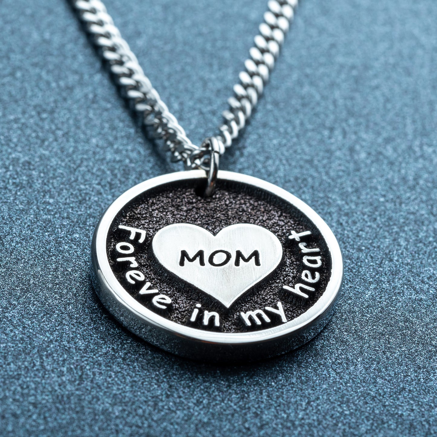 Mother's Day Necklace - Personalized Pendant for Mom