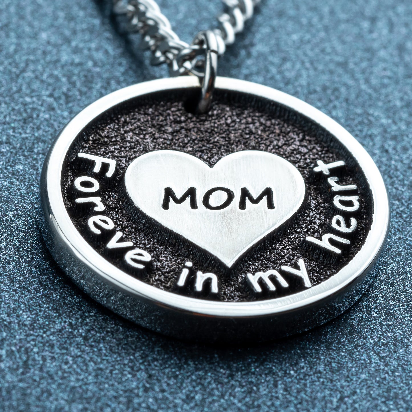 Mother's Day Necklace - Personalized Pendant for Mom